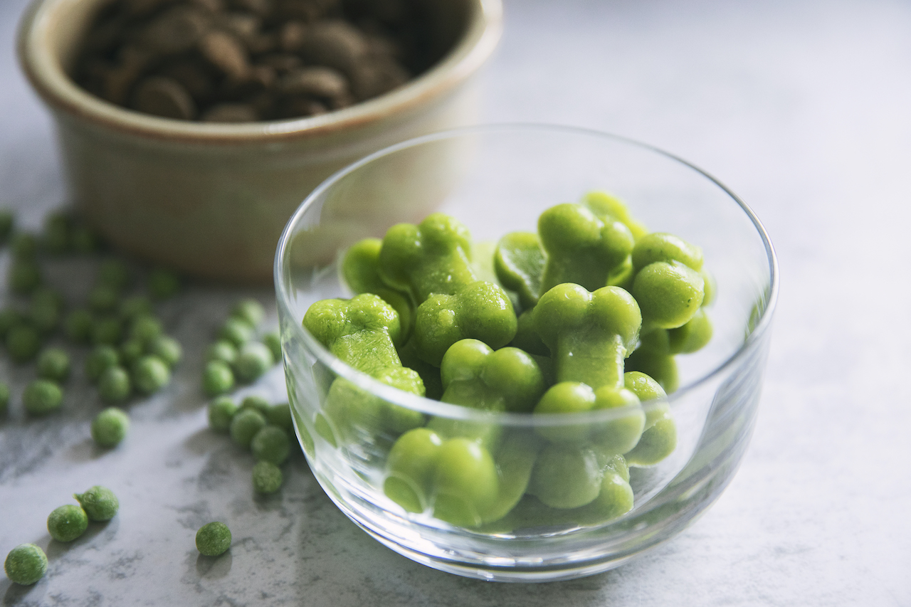 pea and broccoli bones