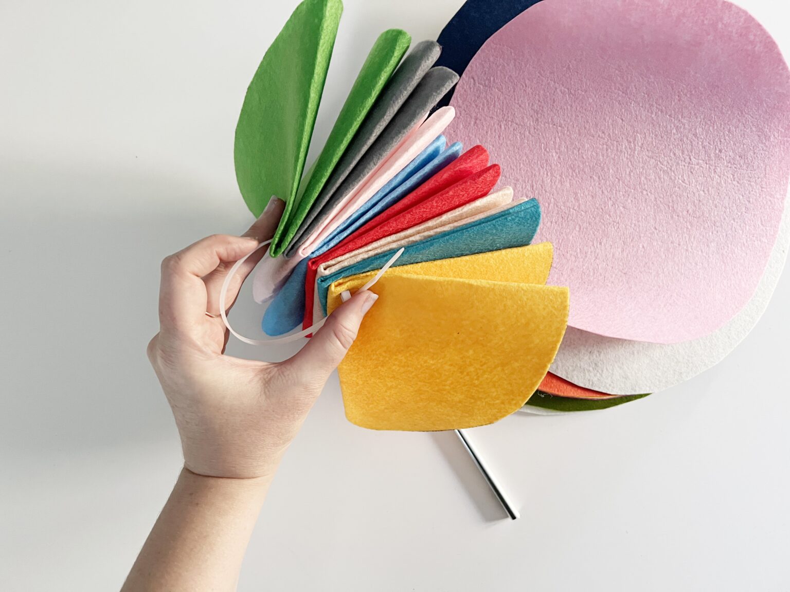 How to make a DIY snuffle ball